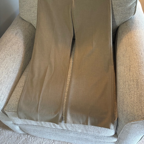 Old Navy Brand Essential Stretch Dress Pant - size 6 - Picture 12 of 15